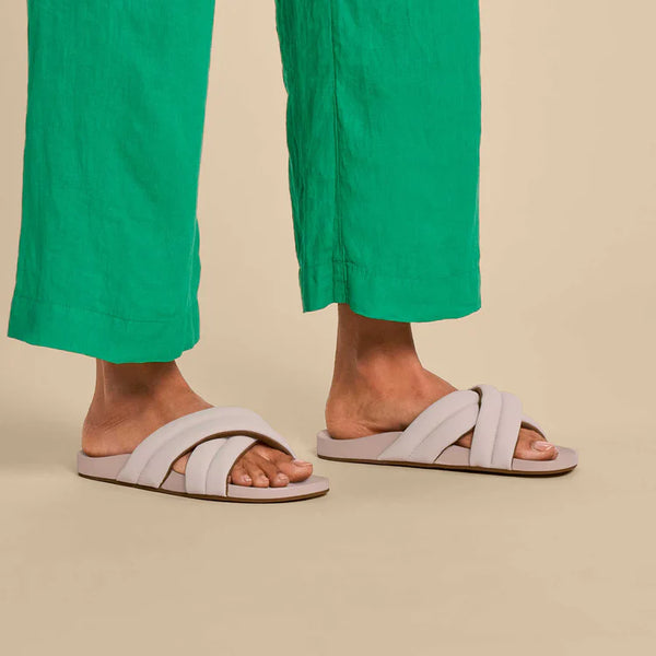 Olukai Hila Beach Slide Sandal