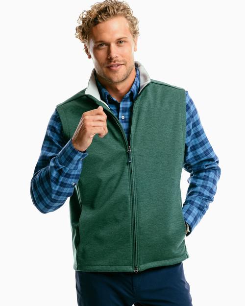 Southern Tide Breakwater Performance Vest